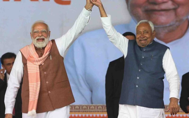 बिहार में फिर बनी नीतीश सरकार — 10वीं बार मुख्यमंत्री पद की शपथ