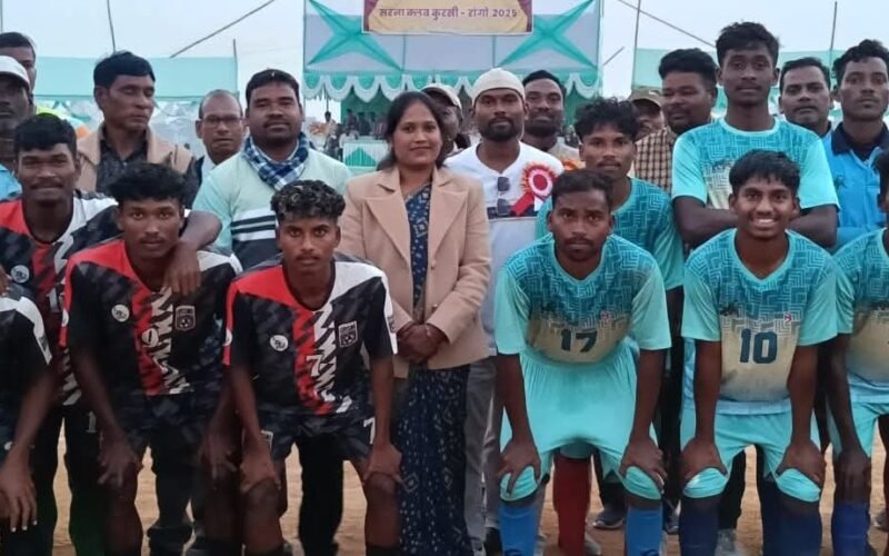 कुर्सी में 43वीं फुटबॉल प्रतियोगिता का सफल समापन — विजेता टीमों को ट्रॉफी व प्रशस्ति पत्र देकर किया गया सम्मानित