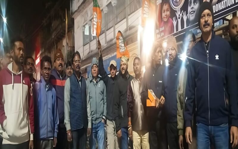 चक्रधरपुर में एनडीए की जीत पर कार्यकर्ताओं ने मनाया जश्न