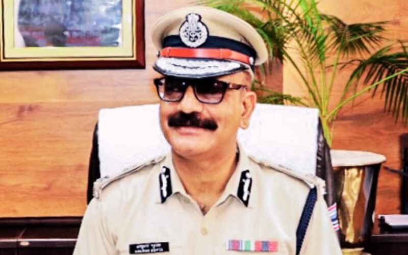 पूर्व डीजीपी अनुराग गुप्ता के खिलाफ गंभीर शिकायत दर्ज