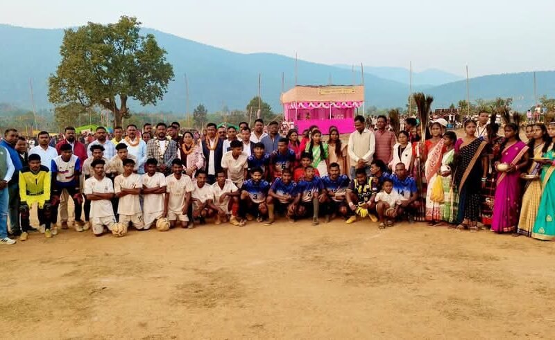 रीडिंग पंचायत में दो दिवसीय फुटबॉल प्रतियोगिता संपन्न — विधायक दशरथ गागराई ने खिलाड़ियों का बढ़ाया मनोबल