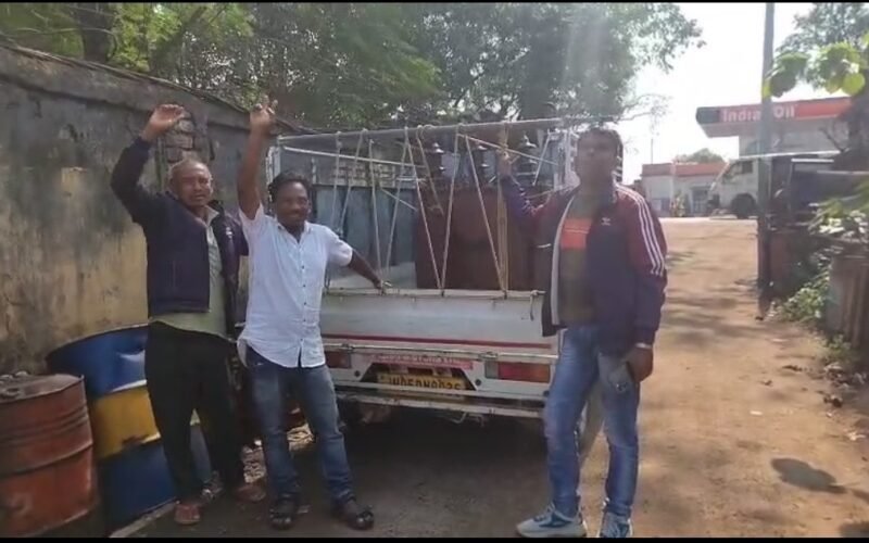 हाटगम्हरिया प्रखंड के कुसमुंडा गांव में लगा नया ट्रांसफार्मर, ग्रामीणों में खुशी की लहर