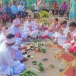 सिलायडीह में 13 वर्ष बाद आदिवासी परिवार की सरना धर्म में घर वापसी