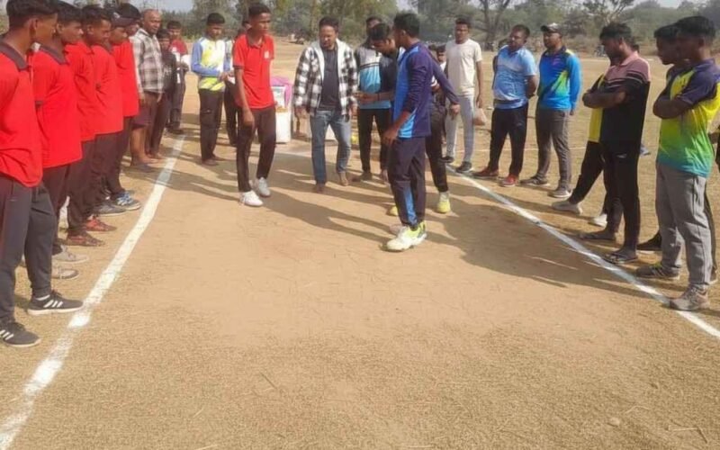 चैनपुर में स्व. लक्ष्मण गिलुवा मेमोरियल क्रिकेट टूर्नामेंट का भव्य आयोजन