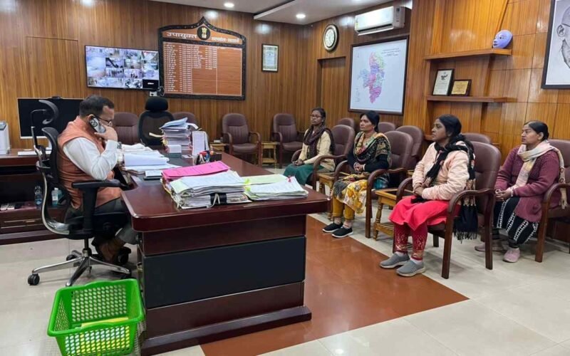 समाहरणालय में साप्ताहिक जनता दरबार आयोजित