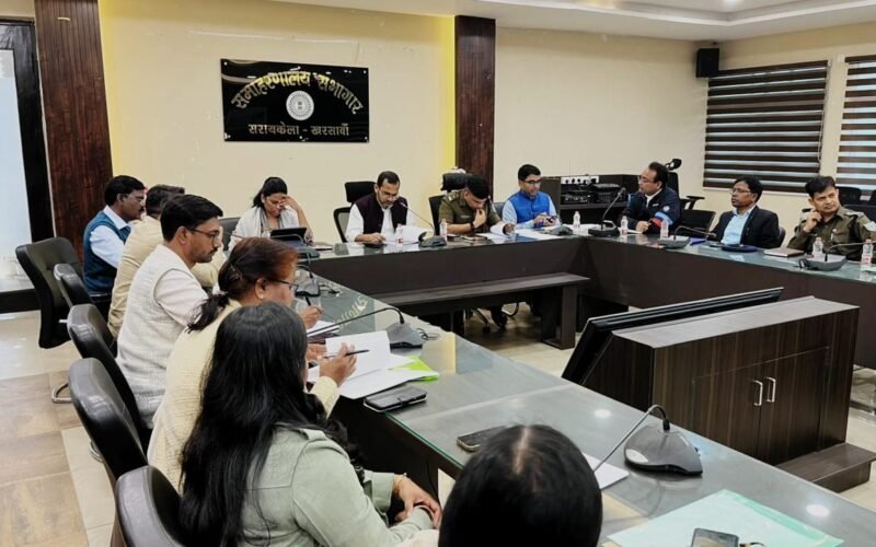 नगर निकाय निर्वाचन–2026 की तैयारी को लेकर समीक्षा बैठक आयोजित