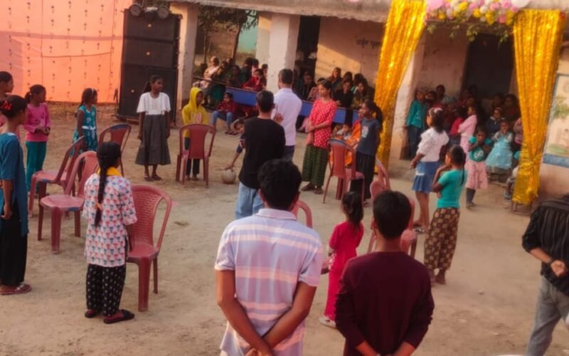 मुरुप गांव में अर्जुन पुस्तकालय का वार्षिक समारोह, मैट्रिक परीक्षा 2025 के टॉपर छात्र-छात्राएं हुए सम्मानित