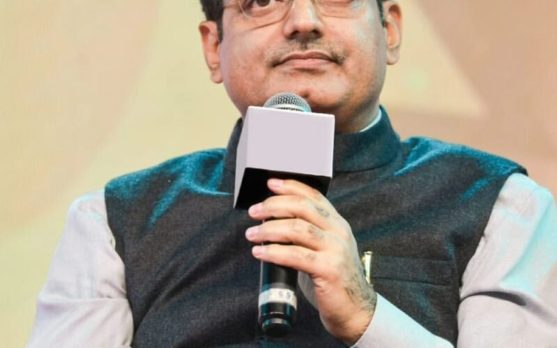 यूजीसी के नए नियमों पर सुप्रीम कोर्ट की रोक, 2012 का प्रावधान ही रहेगा लागू