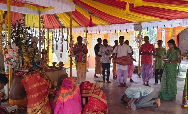 खरसावां के दितसाई में महाशिवरात्रि पर 24 प्रहर अखंड हरिनाम संकीर्तन संपन्न