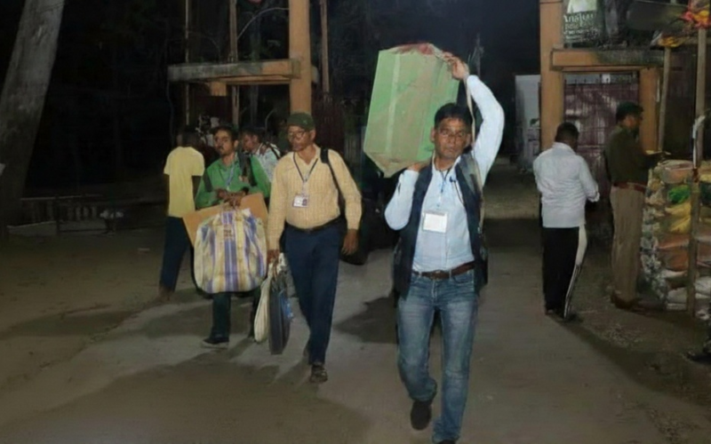 चाईबासा एवं चक्रधरपुर में नगर निकाय चुनाव शांतिपूर्ण संपन्न