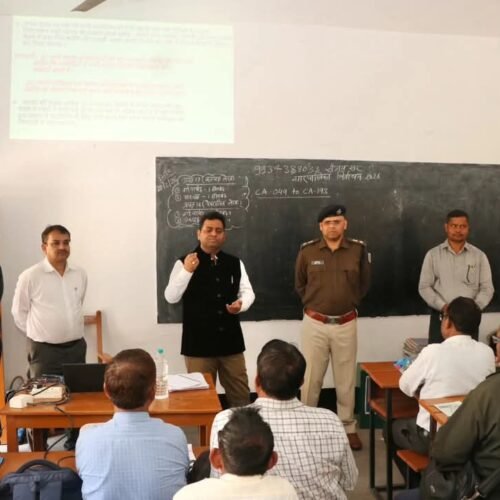 चाईबासा में मतगणना कर्मियों को दिया गया प्रशिक्षण