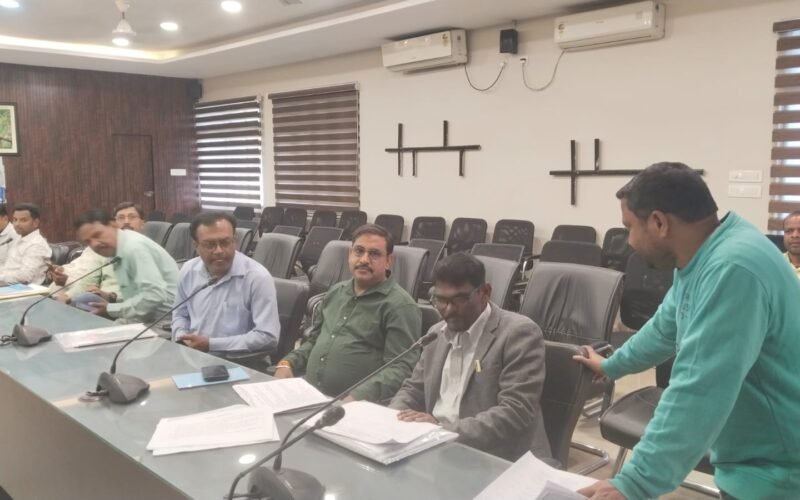 नगरपालिका चुनाव 2026: MCMC सदस्यों को मीडिया प्रमाणीकरण व निगरानी का प्रशिक्षण