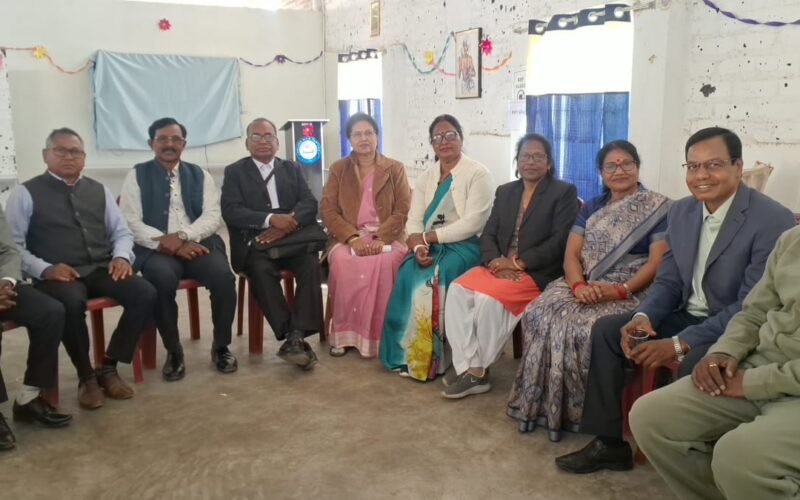 प्रतियोगी परीक्षाओं की तैयारी को लेकर कोल्हान नितिर तुरतुंग में अभ्यास साक्षात्कार