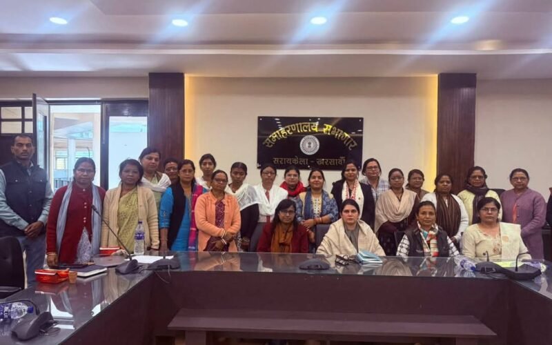 सरायकेला में ‘समर अभियान’ पर एक दिवसीय प्रशिक्षण कार्यक्रम आयोजित