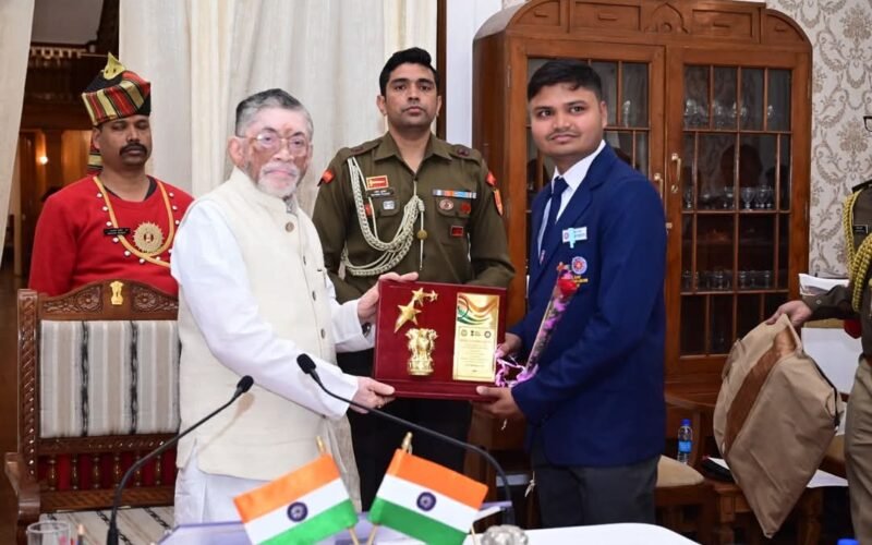 राष्ट्रीय सेवा योजना के स्वयंसेवक ने रचा इतिहास, कोल्हान से प्रवीण का गणतंत्र दिवस परेड के लिए चयन