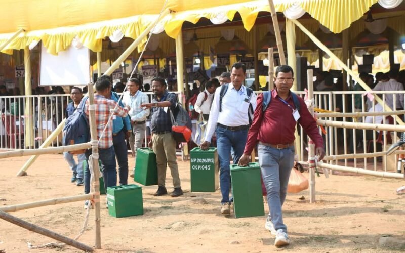 पश्चिमी सिंहभूम: 23 फरवरी को 87 मतदान केंद्रों पर होगा मतदान, सभी केंद्रों पर रहेगी CCTV निगरानी