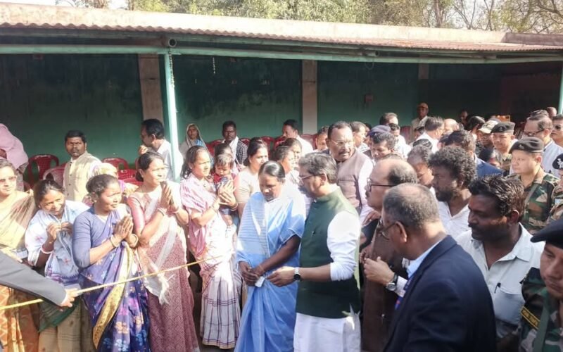 पूर्व मुख्यमंत्री Champai Soren के पोते वीर सोरेन का आकस्मिक निधन, मुख्यमंत्री Hemant Soren समेत कई नेताओं ने दी श्रद्धांजलि