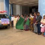 सांसद जोबा मांझी द्वारा समाहरणालय परिसर से बाल विवाह के विरुद्ध जागरूकता रथ को दिखाई गई हरी झंडी