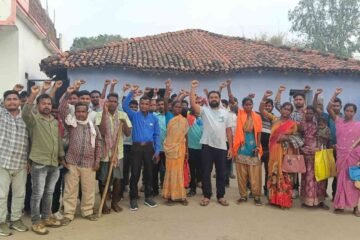 मझगांव विधानसभा क्षेत्र में हाथियों के आतंक व विद्युतीकरण की मांग को लेकर बैठक, आंदोलन की चेतावनी