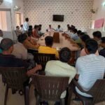 मनोहरपुर: CSC संचालकों की बैठक, अधिक शुल्क व फर्जी आधार पर सख्ती