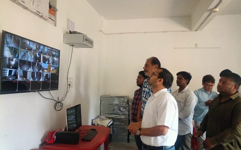 सरायकेला: ईवीएम–वीवीपैट वेयरहाउस का त्रिमासिक निरीक्षण