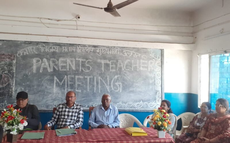 सरायकेला: केवीपीएसडी मुख्यमंत्री उत्कृष्ट बालिका विद्यालय में अभिभावक-शिक्षक बैठक आयोजित