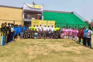 अस्मिता सिटी लीग का भव्य शुभारंभ, वॉलीबॉल में गम्हरिया का दबदबा