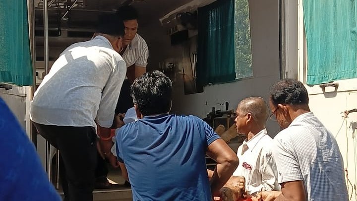 एनएच-33 पर भीषण सड़क हादसा, 8 घायल; दो की हालत गंभीर