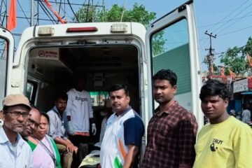 चाईबासा में असहाय विक्षिप्त वृद्ध को मिला सहारा, रिनपास रांची भेजा गया इलाज के लिए