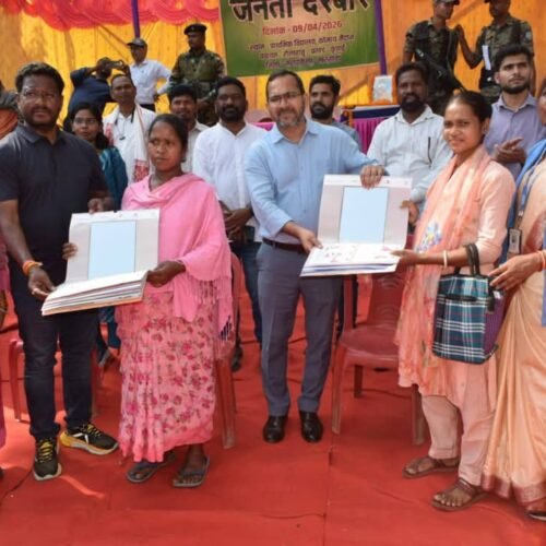 कुचाई में जनता दरबार आयोजित, ग्रामीणों ने रखी समस्याएं