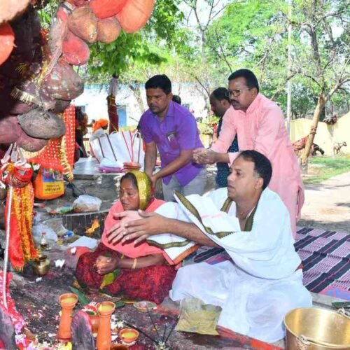सरायकेला में चैत्र पर्व-सह-छऊ महोत्सव 2026 का पूजा-अर्चना कार्यक्रम संपन्न