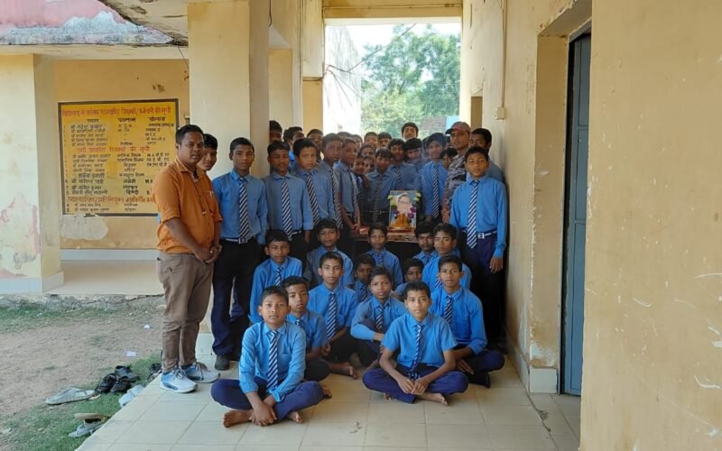 सरायकेला में अंबेडकर जयंती पर विशेष कार्यक्रम, छात्रों ने रखे विचार