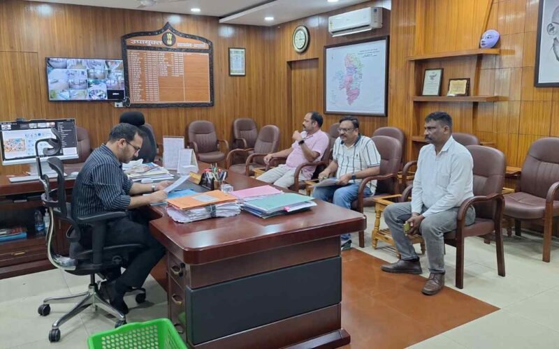 उपायुक्त की अध्यक्षता में साप्ताहिक जनता दरबार आयोजित, विभिन्न समस्याओं पर सुनवाई