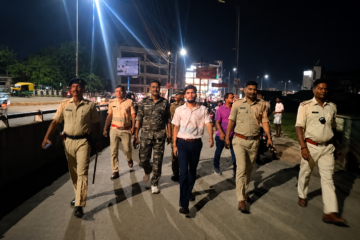सरायकेला : सार्वजनिक स्थलों पर शराब सेवन करने वालों पर प्रशासन सख्त, एसडीओ ने किया निरीक्षण