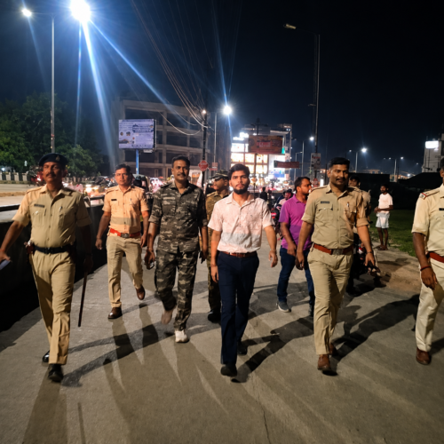 सरायकेला : सार्वजनिक स्थलों पर शराब सेवन करने वालों पर प्रशासन सख्त, एसडीओ ने किया निरीक्षण