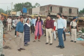 चाईबासा में उपायुक्त का व्यापक निरीक्षण अभियान, यातायात, स्वच्छता और शहर विकास पर दिए अहम निर्देश