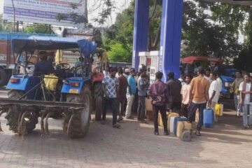चक्रधरपुर में डीजल संकट गहराया, पेट्रोल पंपों पर वाहनों की लंबी कतारें