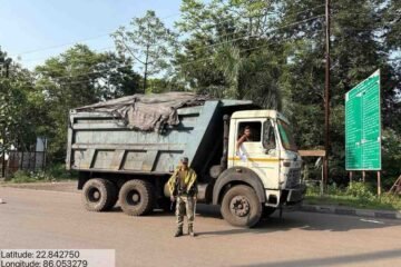 पदमपुर टोल प्लाजा पर अवैध खनिज परिवहन के खिलाफ कार्रवाई, कोयला लदे चार वाहन जब्त