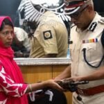 कोलकाता में खूंखार नक्सली शकुंतला उर्फ पुष्पा ने किया आत्मसमर्पण, सुनील महतो हत्याकांड की थी प्रमुख आरोपी