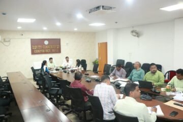 पेट्रोल पंपों पर उपभोक्ता सुविधाएं और सुरक्षा व्यवस्था सुनिश्चित करने के निर्देश, सड़क सुरक्षा अभियान में सहयोग की अपील
