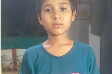मानगो बस स्टैंड से 10 वर्षीय बालक लावारिस हालत में मिला, परिजनों की तलाश में जुटी पुलिस