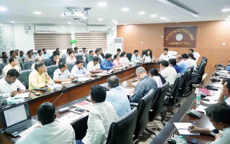 स्वास्थ्य विभाग की समीक्षात्मक बैठक में उपायुक्त ने दिए आवश्यक निर्देश