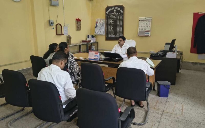 सरायकेला में एनआई एक्ट मामलों के त्वरित निस्तारण को लेकर विशेष लोक अदालत की तैयारियों की समीक्षा