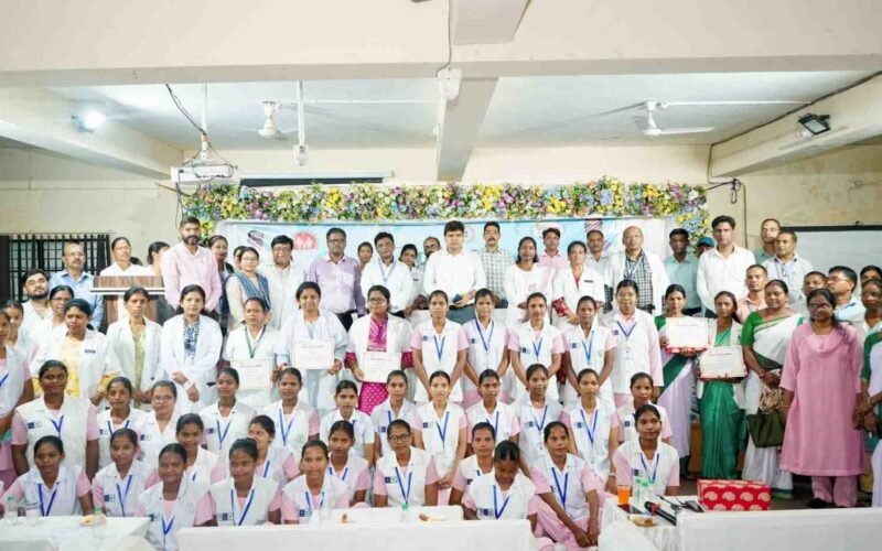 विश्व जनसंख्या दिवस पर परिवार स्वास्थ्य मेला आयोजित, उत्कृष्ट स्वास्थ्यकर्मी हुए सम्मानित