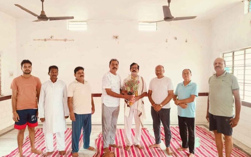 15 दिवसीय योग, आयुर्वेद एवं नशा मुक्ति शिविर का भव्य समापन, नियमित योग अपनाने का लिया संकल्प