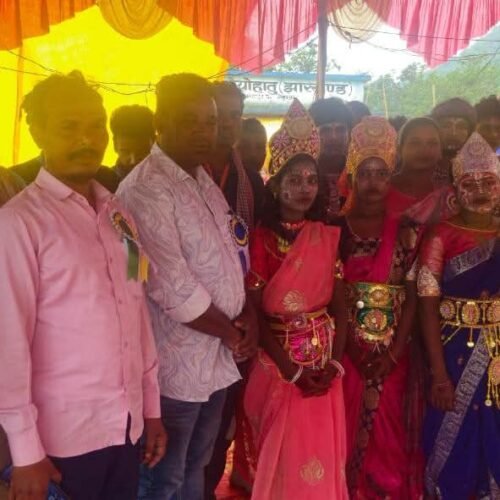 रथ परब पर होयोहातु में भव्य छौ मेला, कलाकारों की प्रस्तुति ने मोहा मन
