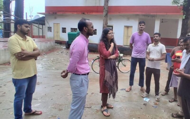 श्रावणी मेला की तैयारियों का एसडीओ ने लिया जायजा, महादेवसाल मंदिर परिसर का किया निरीक्षण