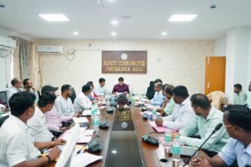 विकास योजनाओं में लापरवाही नहीं होगी बर्दाश्त, उपायुक्त ने कार्यपालक अभियंताओं को दिए समयबद्ध क्रियान्वयन के निर्देश