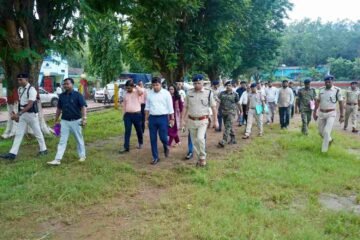 गुआ शहीद दिवस की तैयारियों को लेकर डीसी-एसपी ने किया स्थल निरीक्षण, मुख्यमंत्री हेमंत सोरेन का आगमन प्रस्तावित
