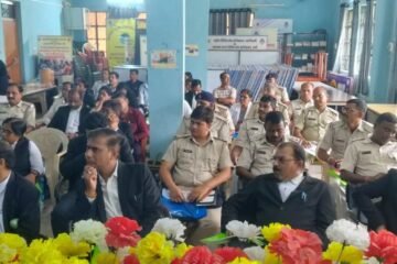 मोटर दुर्घटना पीड़ितों को न्याय एवं मुआवजा दिलाने पर जिला स्तरीय कार्यशाला